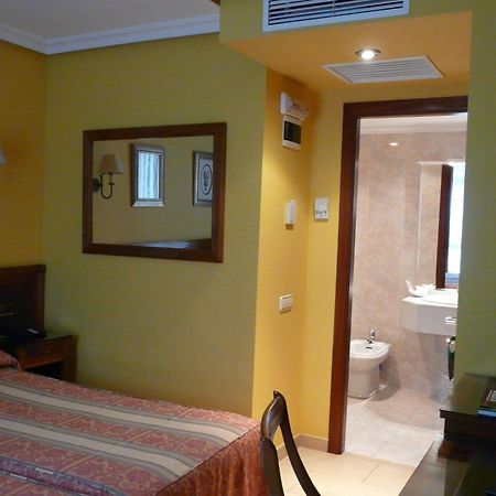 Idh Angel Hotel Oviedo Exterior photo