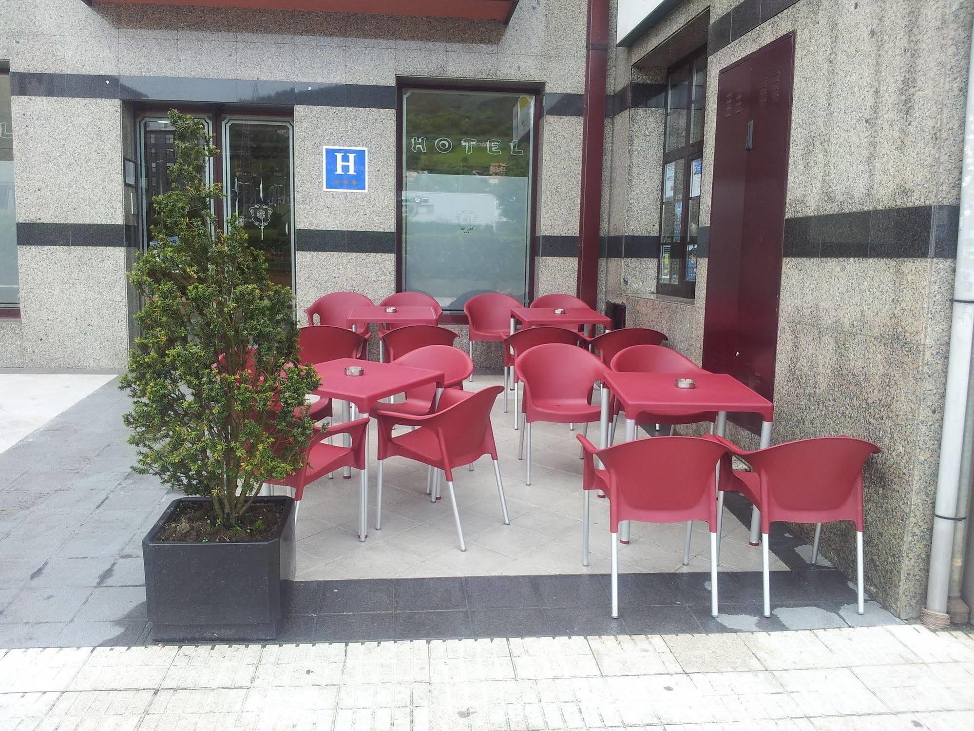 Idh Angel Hotel Oviedo Exterior photo